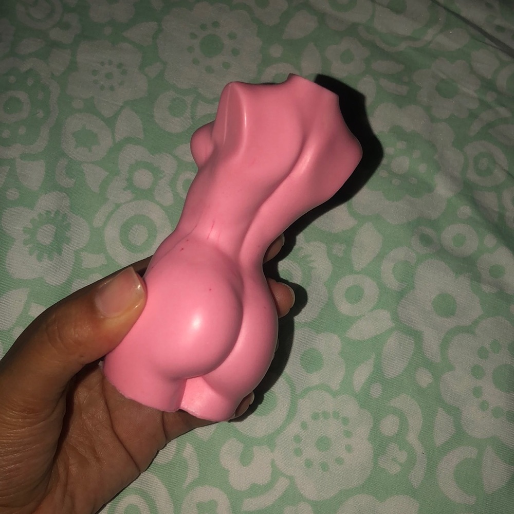 Decor - Picture 4 of 4